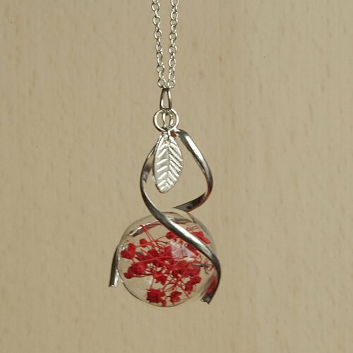 Collier avec des fleurs rouges vraies fleurs pendentif terrarium globe en verre  bijou de mariée collier botanique 