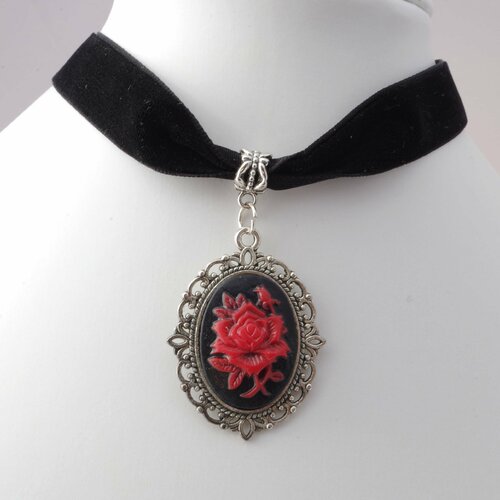 Collier gothique collier ras de cou collier victorien collier avec un camé collier avec une rose