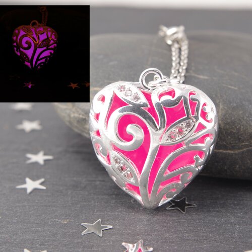 Collier coeur rose lueur rougeoyante pendentifs grand coeur rougeoyant dans les bijoux rougeoyant pendentif  cadeau maman