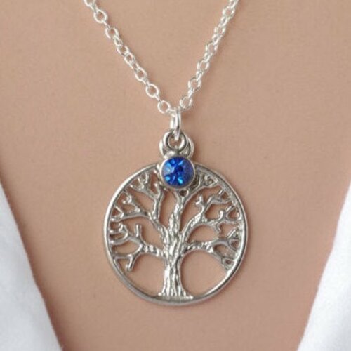 Collier avec un arbre de famille collier avec pierre de naissance collier personnalisé cadeau pour la fête des mères cadeau pour soeur 