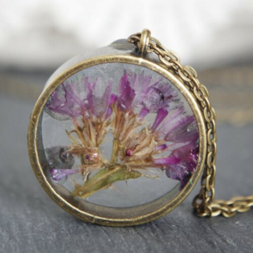 Vraie fleur fleurs séchées fleur dans de la résine eco collier eco bijou fleur violette collier bronze