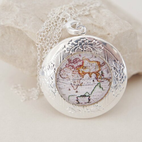 Médaillon avec une carte collier personnalisé avec une photo collier de voyage cadeau pour elle cadeau pour la fête des mères