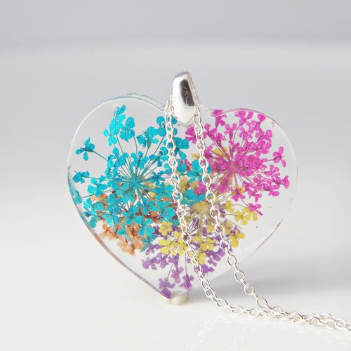 Collier cœur bijoux vraies fleurs dans resin chaîne argenté