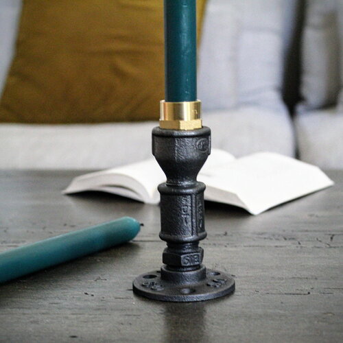 Bougeoir, chandelier en fonte et laiton.