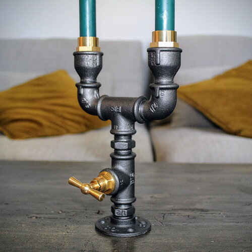 Bougeoir, chandelier en fonte et laiton.