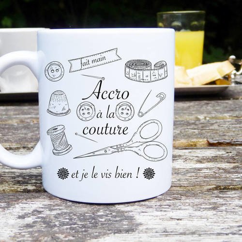 Mug à personnalisé, mug accro à la couture, mug original et personnalisable, cadeau , tasse classique