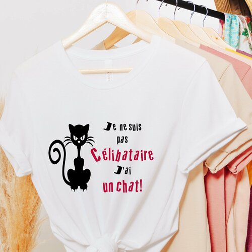T-shirt personnalisé chat idée cadeau humour col rond