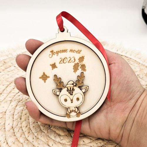 Boule de noël petit renne personnalisée en bois, idée décoration noël, décoration sapin