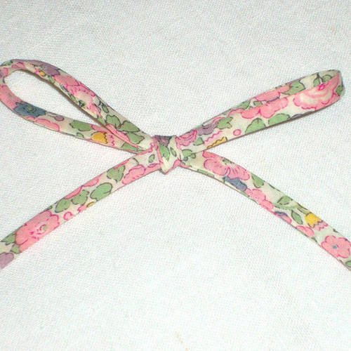 Ruban fin tubulaire ou spaghetti, 2m, en coton motif liberty fleurs roses, bleues, jaunes. 
