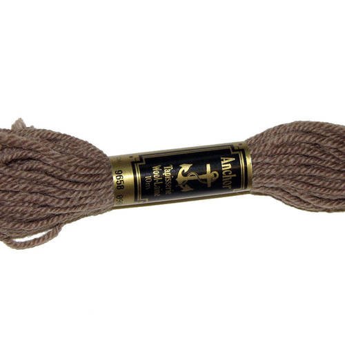Laine anchor n°9658, échevette de laine pour la confection de tapisseries. 