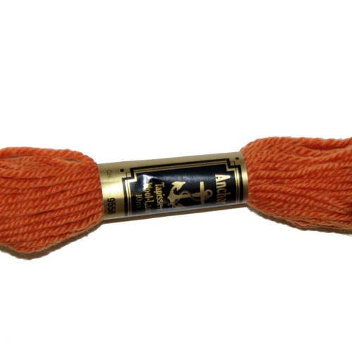 Laine anchor n°9558, échevette de laine pour la confection de tapisseries. 