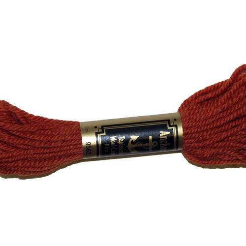 Laine anchor n°9562, échevette de laine pour la confection de tapisseries. 