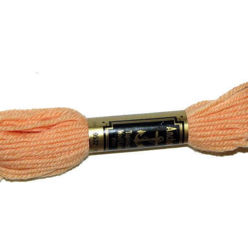 Laine anchor n°9532, échevette de laine pour la confection de tapisseries. 