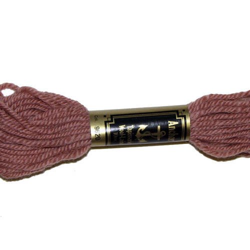 Laine anchor n°9620, échevette de laine pour la confection de tapisseries. 