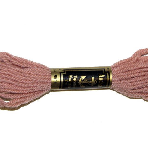 Laine anchor n°9618, échevette de laine pour la confection de tapisseries. 