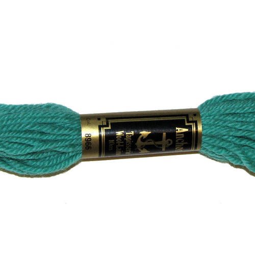 Laine anchor n°8966, 1 échevette de laine pour la confection de tapisseries. 