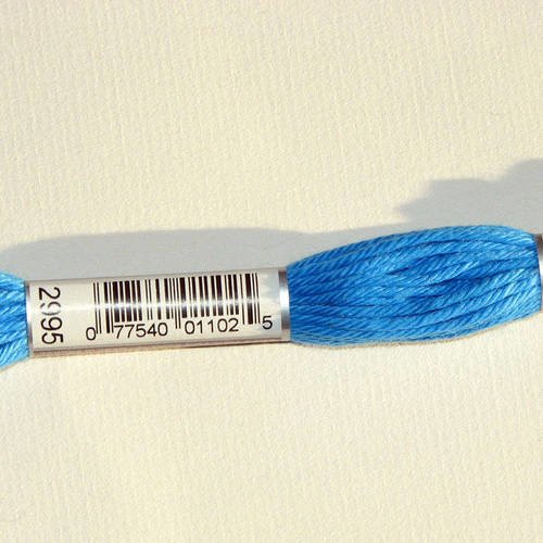 Dmc n°2995, échevette de coton bleu pour tapisserie et canevas
