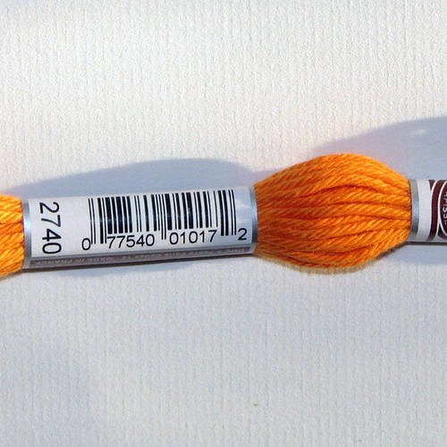 Dmc n°2740, échevette de coton orange pour tapisserie et canevas