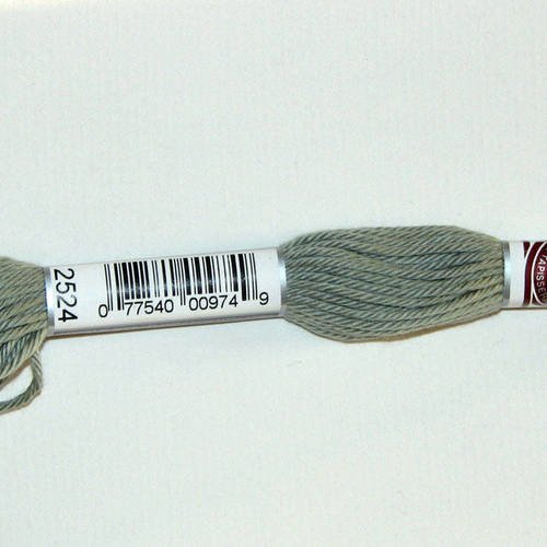 Dmc n°2524, échevette de coton gris vert pour tapisserie et canevas