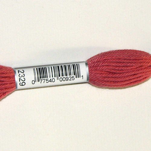 Dmc n°2329, échevette de coton rose pour tapisserie et canevas