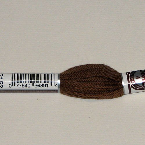 Dmc n°2153, échevette de coton marron pour tapisserie et canevas