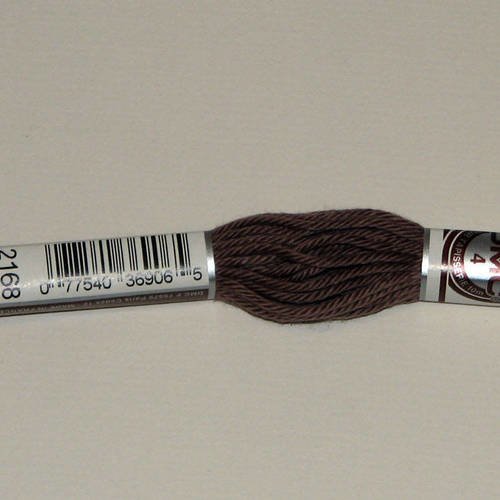 Dmc n°2168, échevette de coton marron pour tapisserie et canevas
