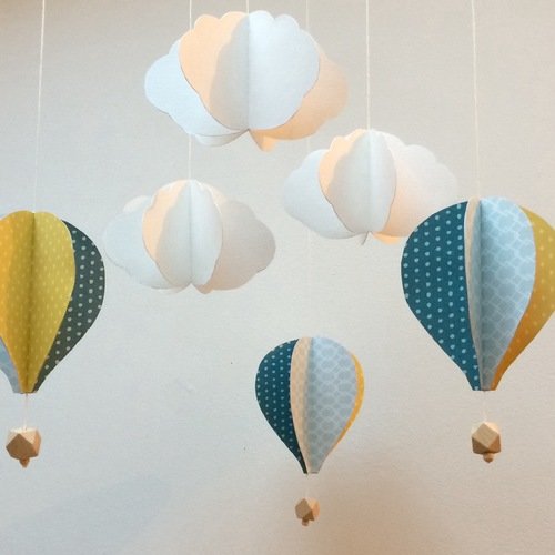 Mobile chambre enfant, déco montgolfière verte bleue jaune ...