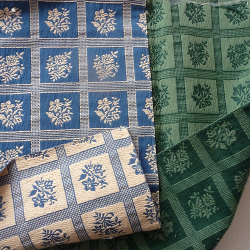 2 panneaux de tissu ameublement, coloris vert, ecru et bleu