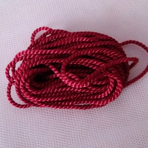 Cordelette satinée torsadée, couleur rouge grenat, 4 m 50 x 3 mm - customisation, passementerie, loisirs créatifs