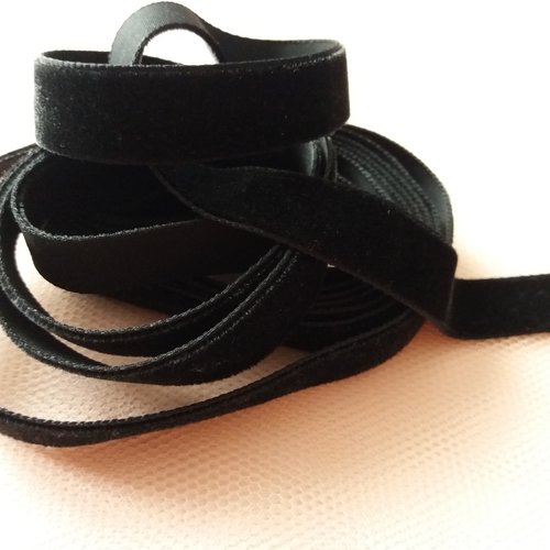 Ruban velours noir - 1,5 cm de largeur - noeuds, décoration, couture, customisation, loisirs créatifs