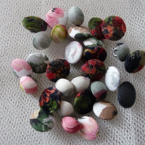 Lot de 30 boutons ronds recouverts tissus fleuris tons d'automne