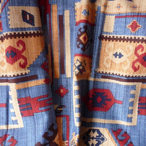 Coupon de tissu fantaisie, motifs geometriques inspiration azreque