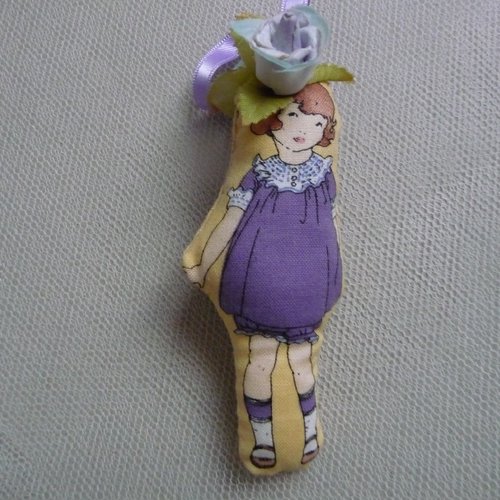 Poupette rétro en tissu rembourré fibres synthétiques (n° 5)