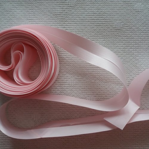 Galon biais satiné rose - 1 m x 2 cm - travaux couture, customisation, finitions, décoration