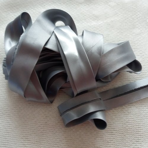 Galon biais satiné gris clair - 1 m x 2 cm - travaux couture, customisation, finitions, décoration