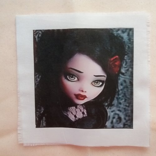 Transfert textile visage poupée gothique - créations textiles, customsation, collages, décoration
