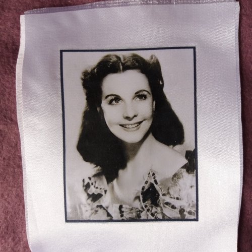 Transfert textile de scarlett o'hara - créations textiles, customisation, couture - décoration,...