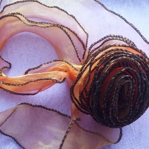 Grosse fleur à suspendre en organza couleur marron/orangé - décoration florale, home-déco, embellissements