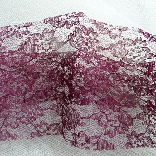 1 m dentelle fine pourpre, prune, 8 cm de largeur - vendue au mètre