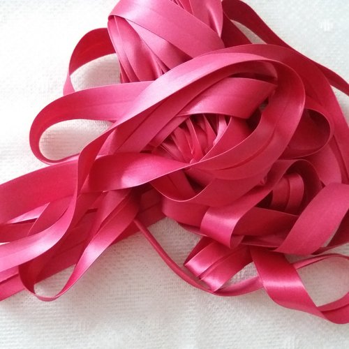 Galon biais satiné fuschia - 1 m x 2 cm - travaux couture, customisation, finitions, décoration
