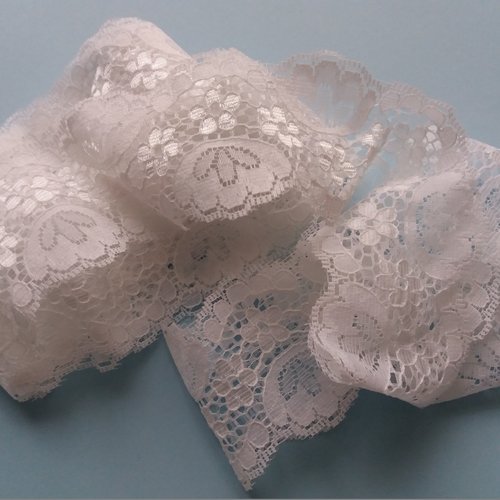 1 m dentelle blanche, fine, de 4,5 cm - vendue au mètre