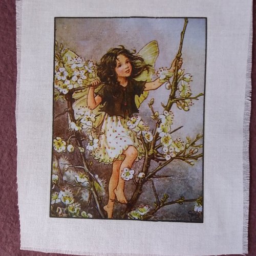 Customisation textile - transfert petite fée fleurettes blanches, créations textiles, collages, embellissements, tous loisirs créatifs