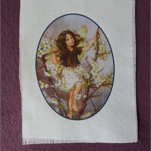 Transfert textile petite fée fleurettes blanches, créations textiles, customisation, collages, embellissements, projets créatifs
