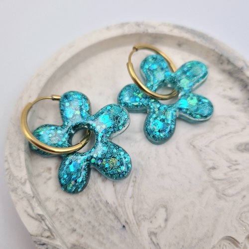 Boucle fleur résine