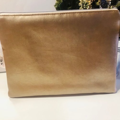 Pochette plate