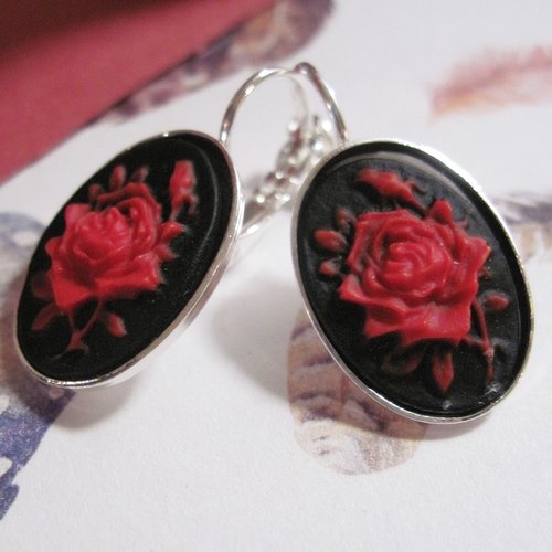 Gothique rose rouge boucles d'oreilles camee rockabilly pin up penny dreadful