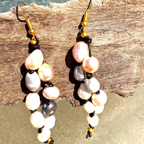 Boucle d’oreille avec perles d’eau douce