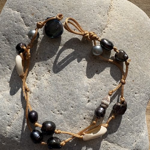 Bracelet de cheville perles de culture et coquillages