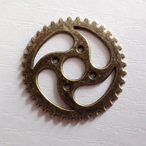 Connecteur bronze steampunk rouage mécanique