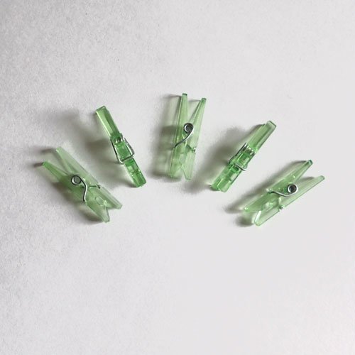 Mini pinces à linge 2,5 cm en plexiglass vert x 5
